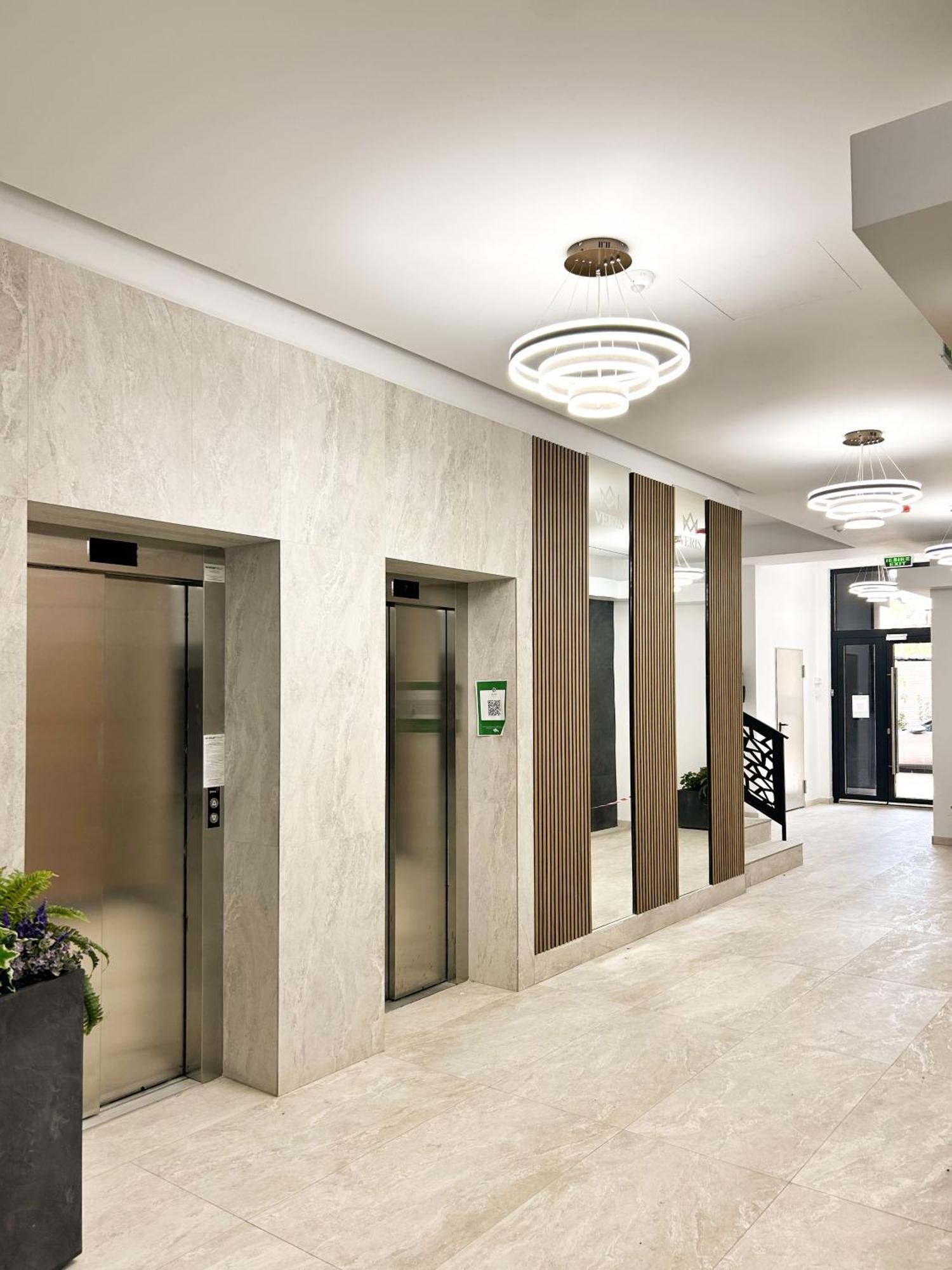 The Cozy Flat - Modern, New, 2 Rooms Apartment, Parking Bucarest Exterior foto